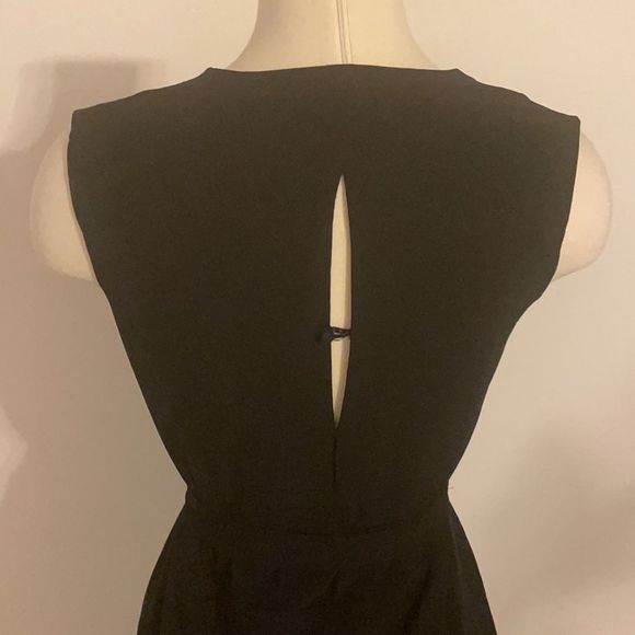 Little Black Dress   - Picture 6 of 10